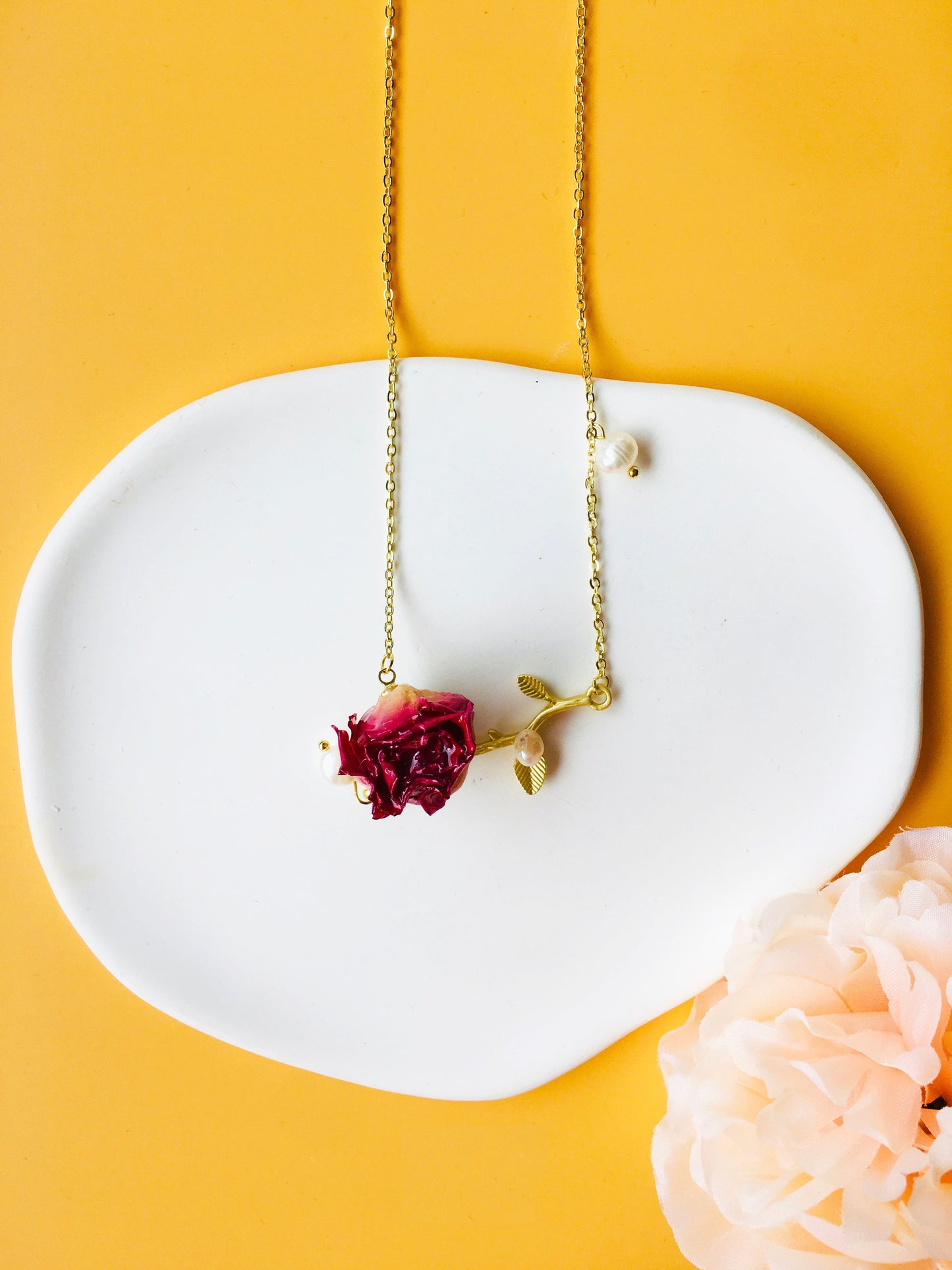 Hotpink Rose Dried Flower with Pearl Pendant Necklace & Pearl with Crystal Jewelry Set