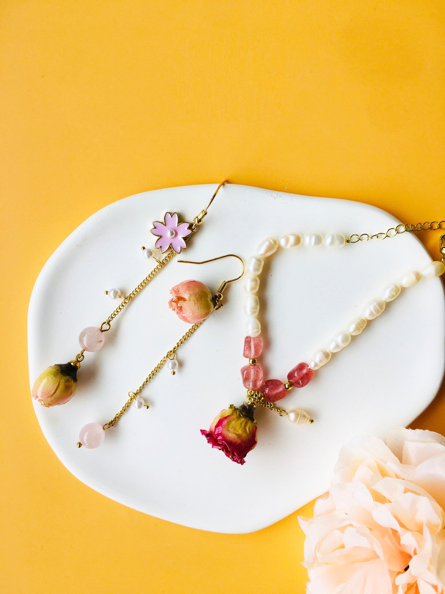 Hotpink Rose Dried Flower with Pearl & Crystal Bracelet & Sakura Drop Earrings Jewelry Set