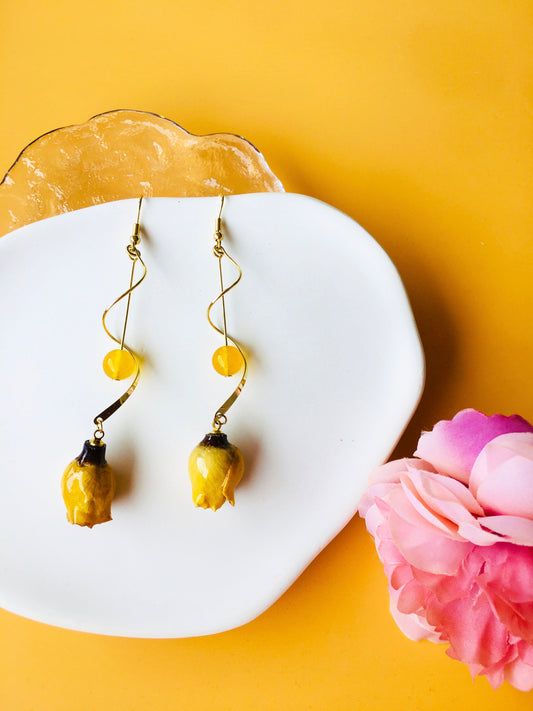 Yellow Rose Dried Flower with Pearl & Letter Pendant Bracelet & Crystal Drop Earrings Jewelry Set