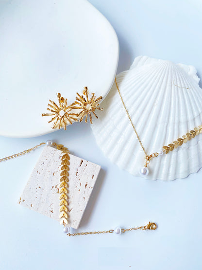 Asymmetric Leaf Decor Pearl Chain Necklace & Bracelet & Vintage Sun Earrings Jewelry Set