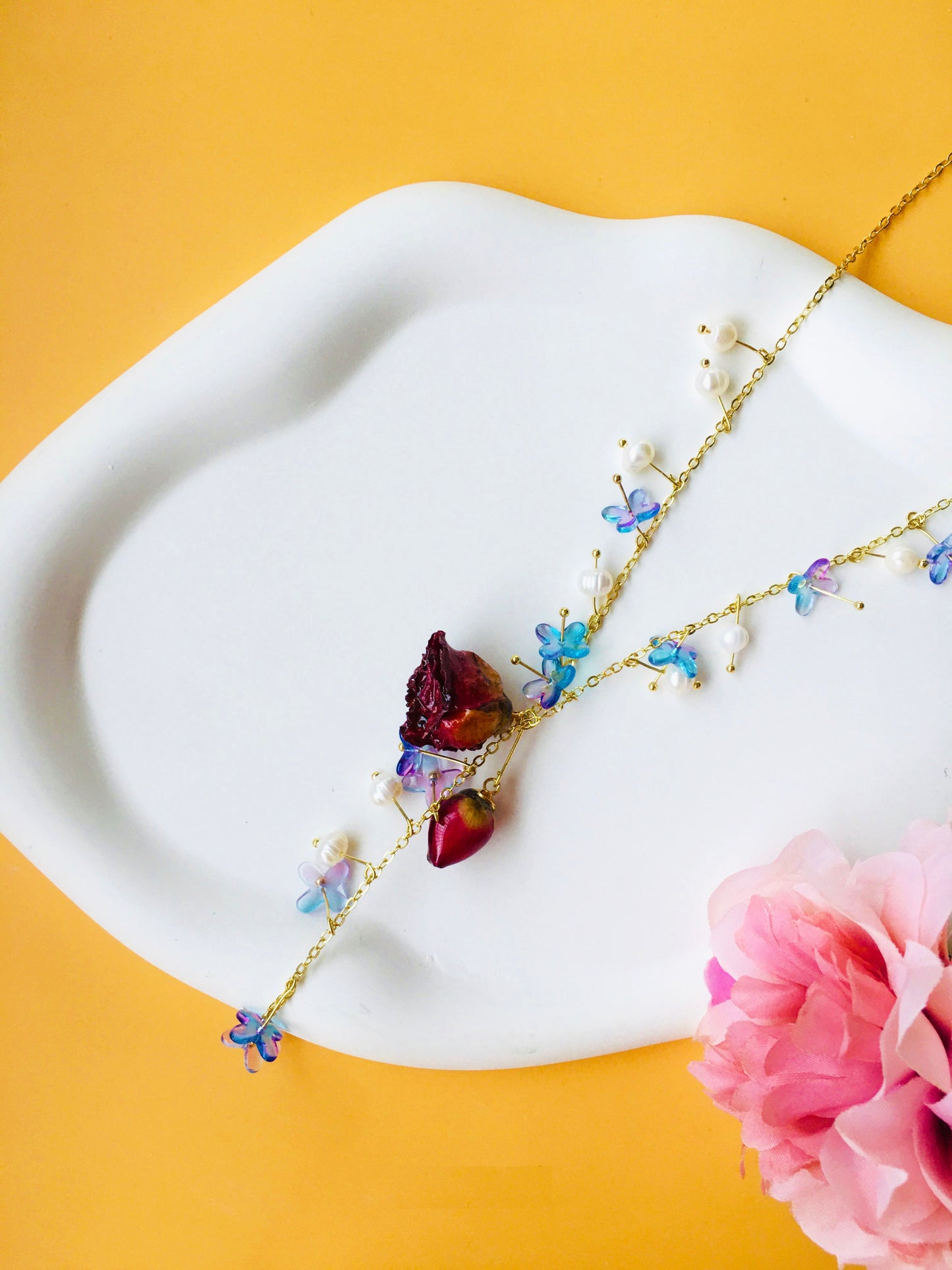 Hotpink Rose Dried Flower with Pearl & Blue Flower Pendant Necklace