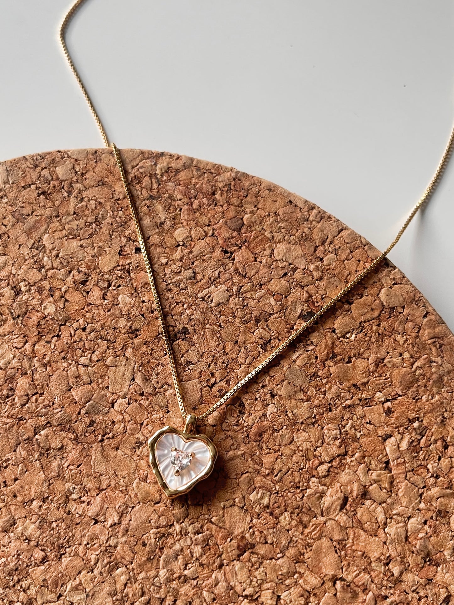 Mother of Pearl Heart Pendant Necklace