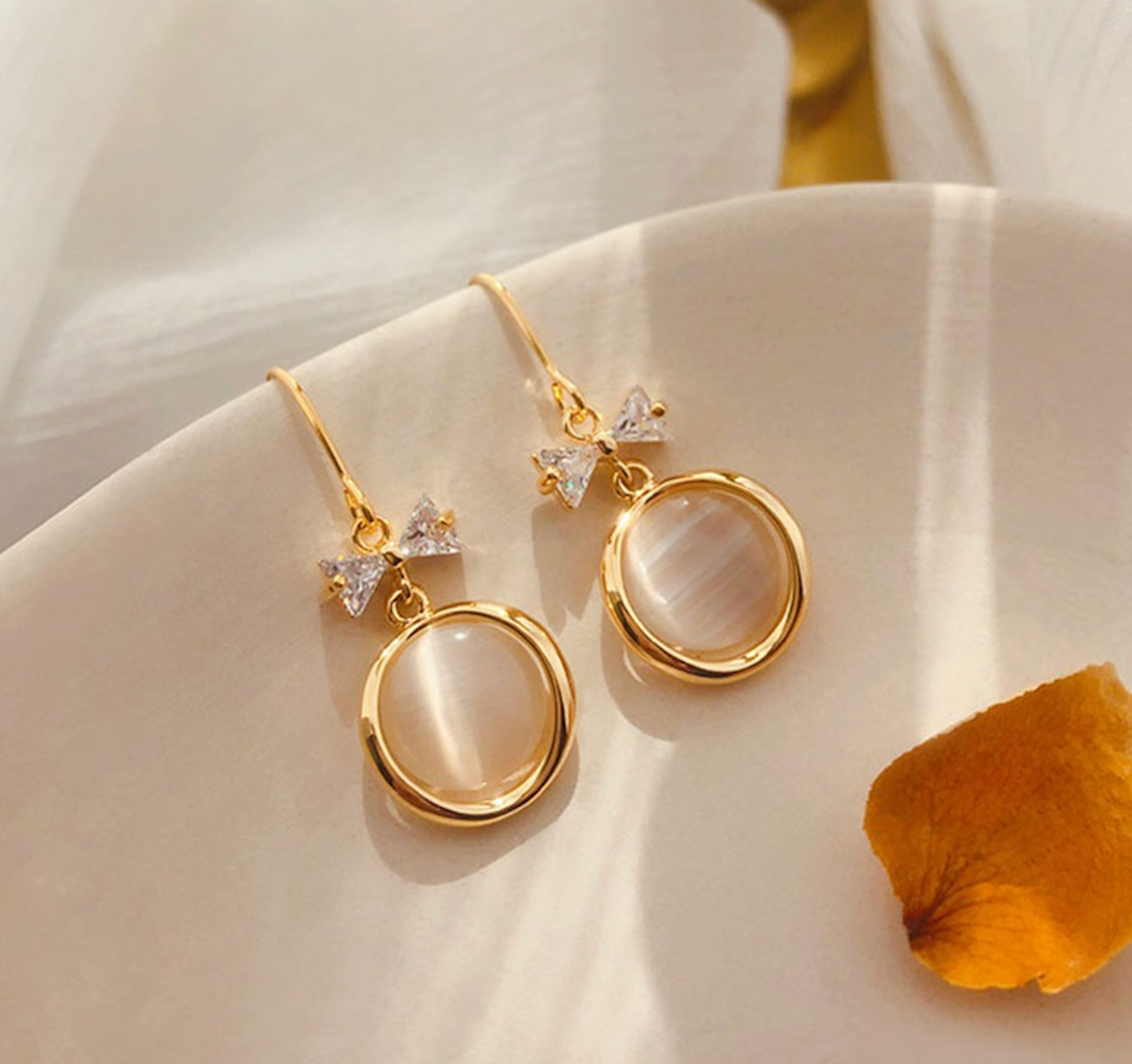 Gold Heart Decor Bracelet with Crystal Stones & Opal Crystal Drop Earrings Jewelry Set