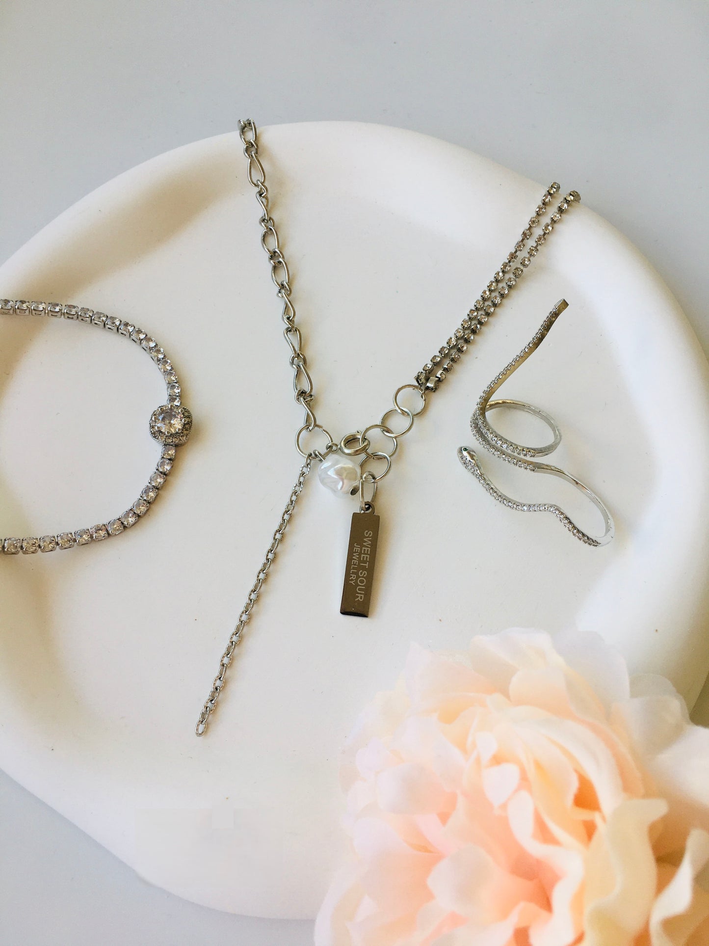 Rhinestone Decor Pearl Pendant Asymmetric Necklace Jewelry Set