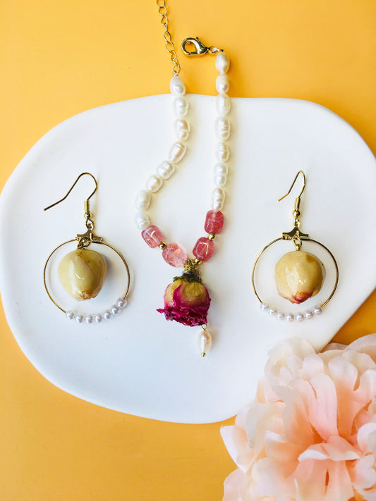 Hotpink Rose Dried Flower with Pearl & Crystal Bracelet & Pearl Cercle Shape Drop Earrings Jewelry Set