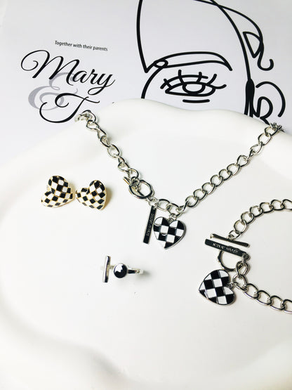 Vintage Black and White Checkerboard Heart Pendant Jewelry Set