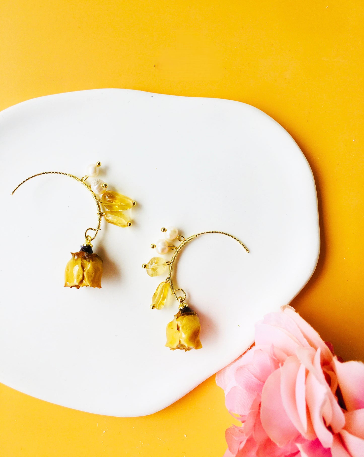 Rose Dried Flower with Pearl & Crystal Bracelet & Drop Earrings Jewelry Set